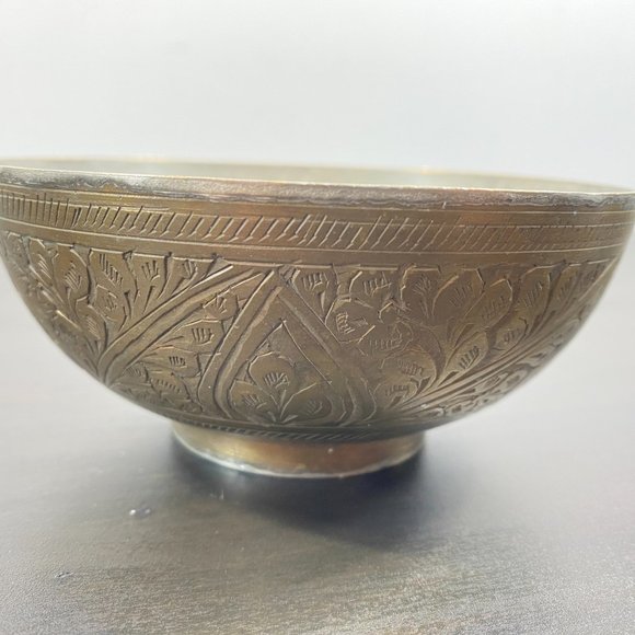 Antique Brass Round Bowl, Handcrafted Small Vessel, Vintage Solid Metal Dish, De - Picture 6 of 10